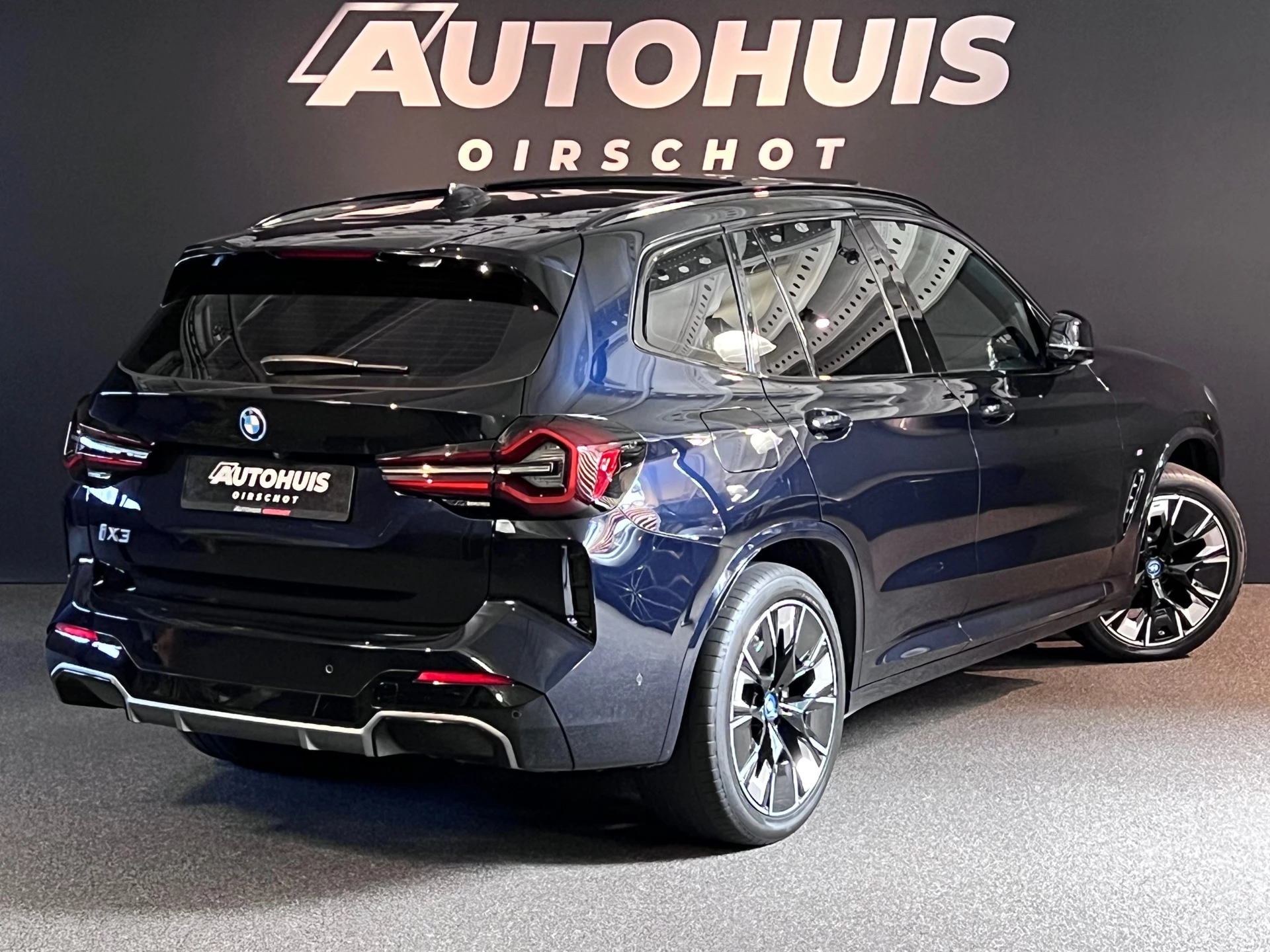 Hoofdafbeelding BMW iX3