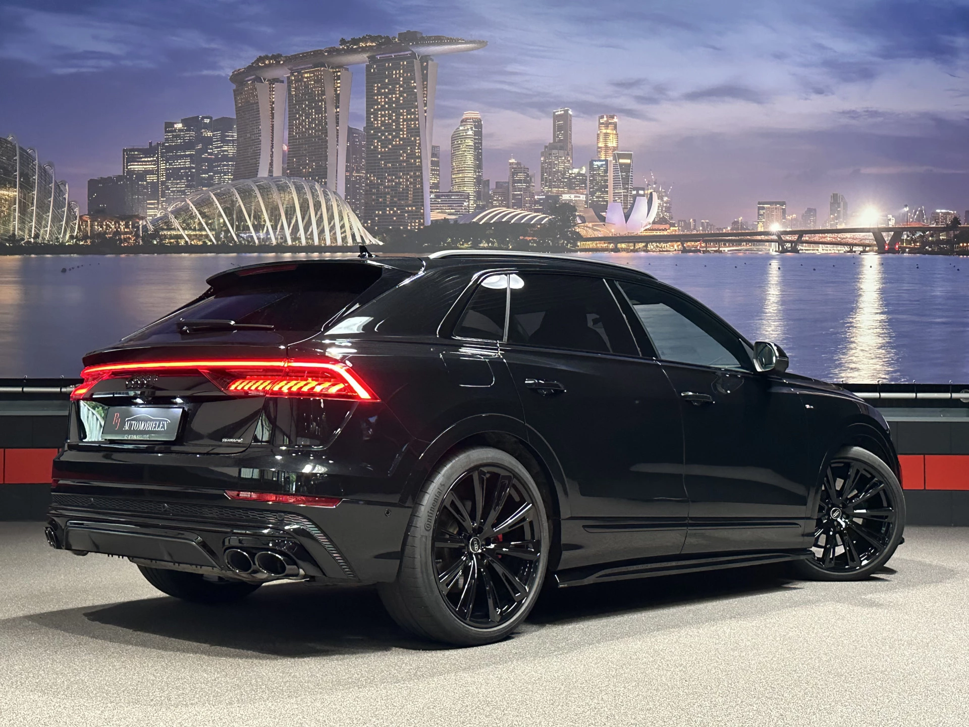 Hoofdafbeelding Audi Q8