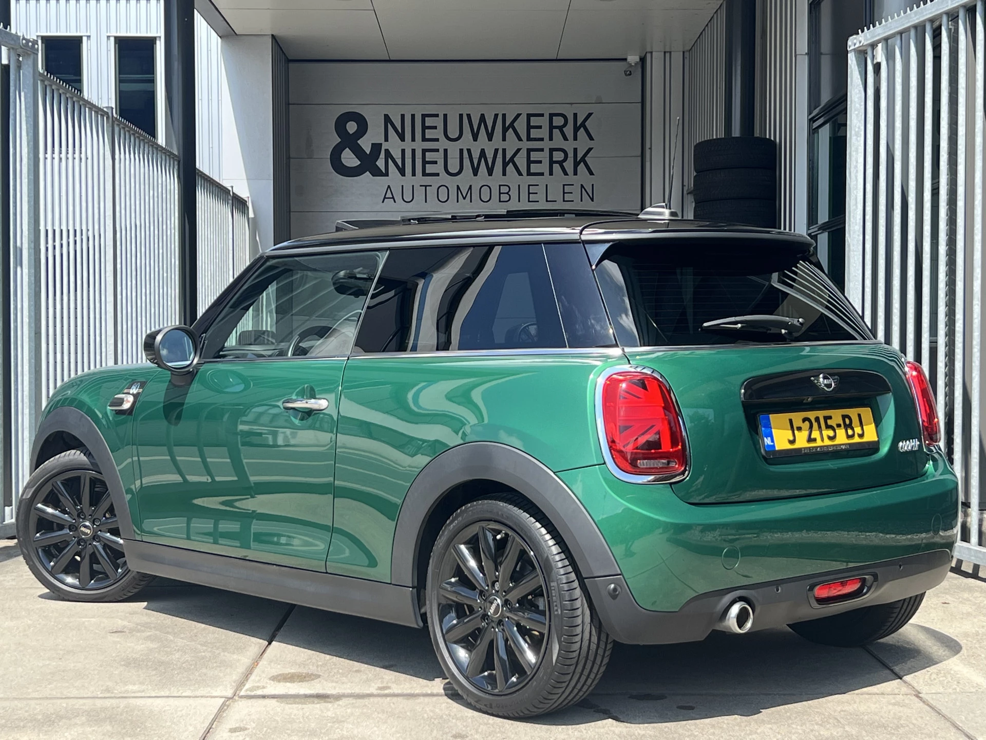 Hoofdafbeelding MINI Cooper