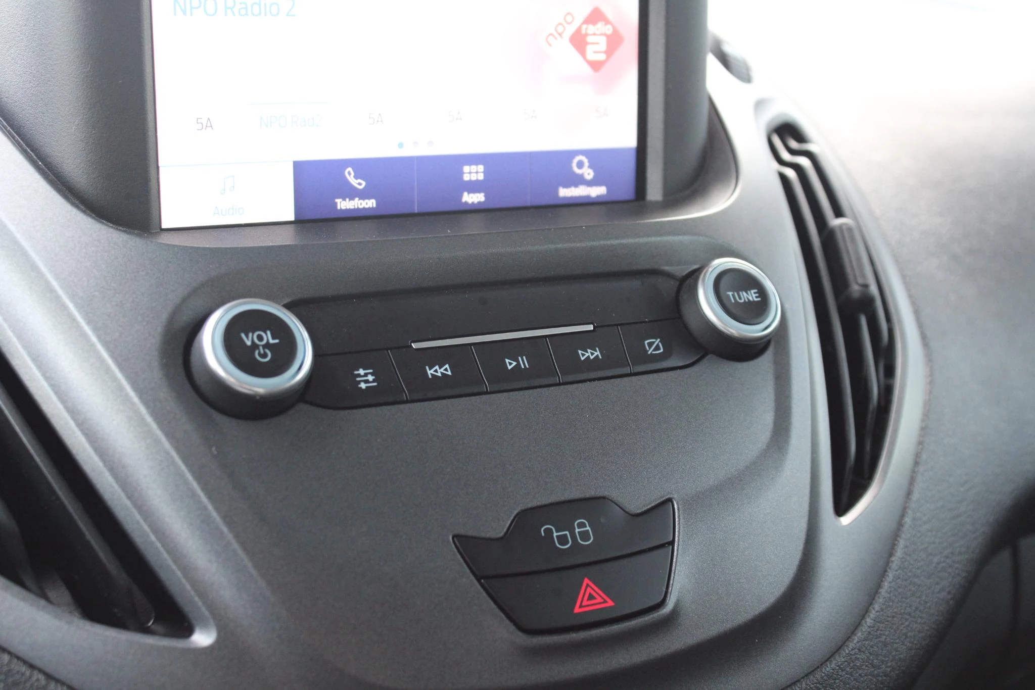 Hoofdafbeelding Ford Transit Courier