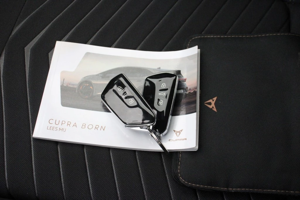 Hoofdafbeelding CUPRA Born