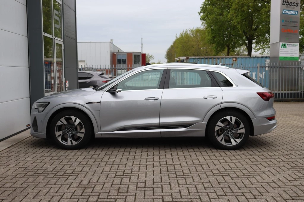 Hoofdafbeelding Audi e-tron