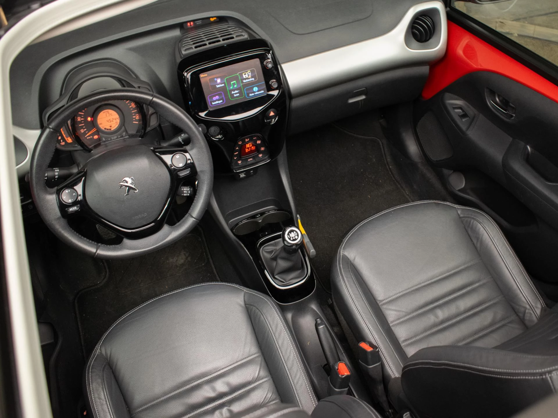 Hoofdafbeelding Peugeot 108
