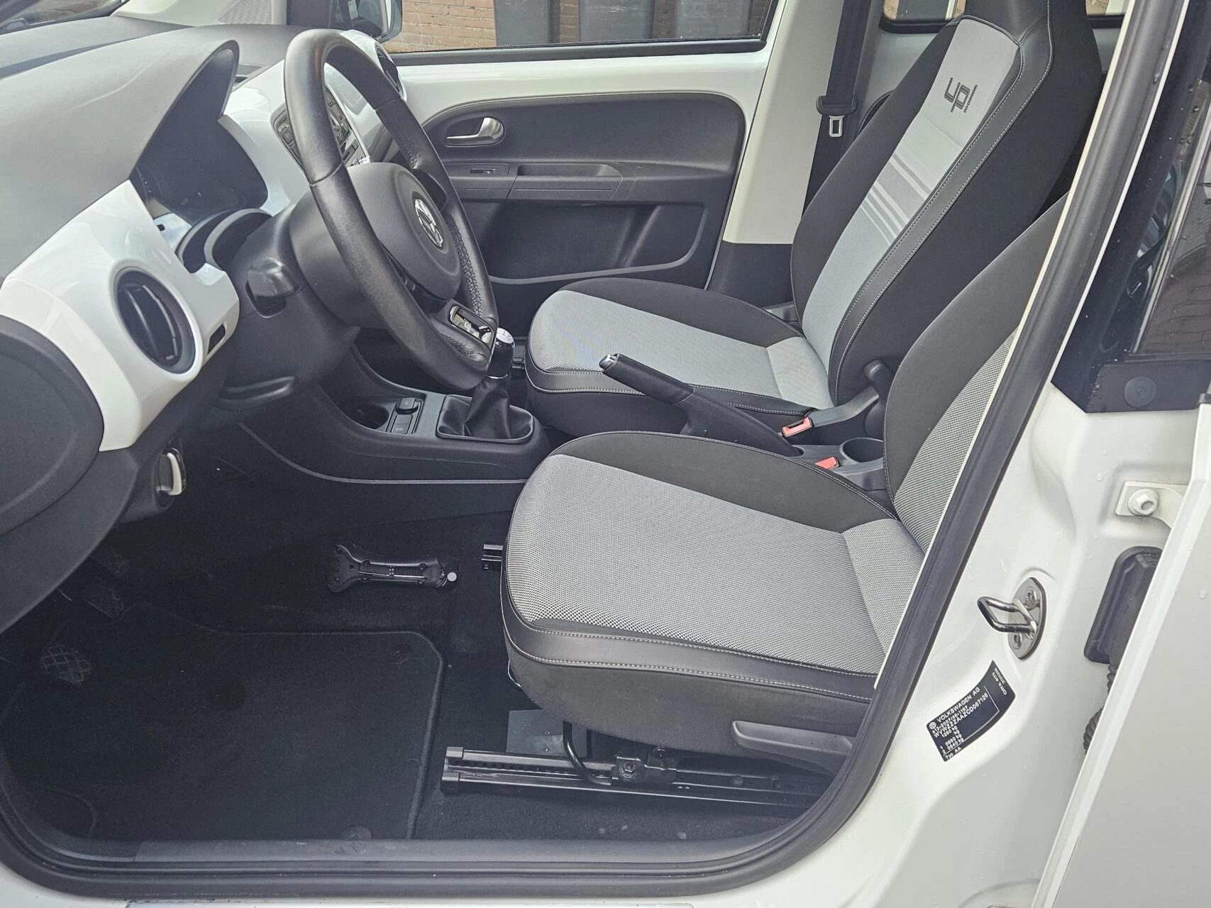 Hoofdafbeelding Volkswagen up!