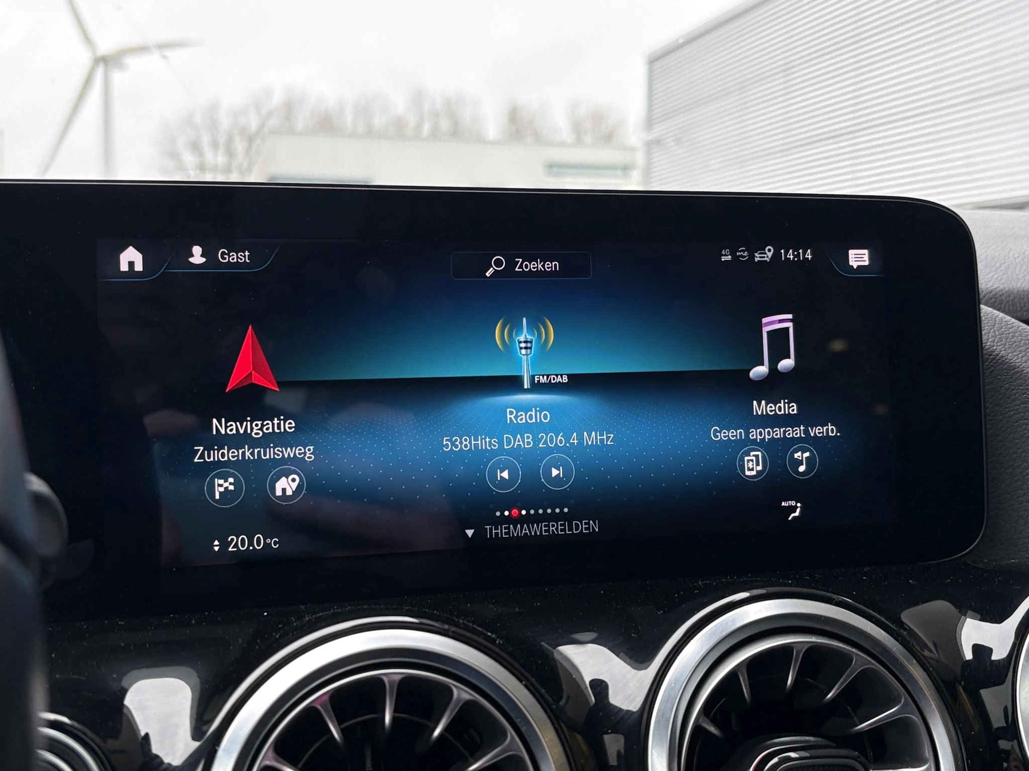 Hoofdafbeelding Mercedes-Benz EQA