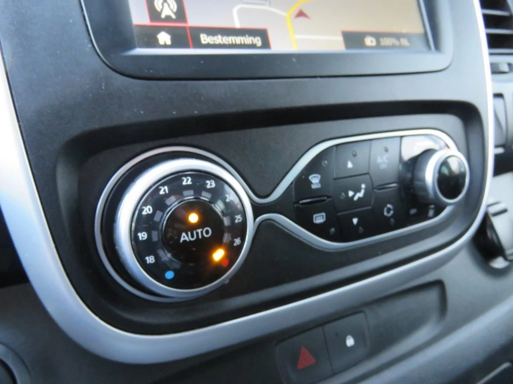 Hoofdafbeelding Nissan NV300