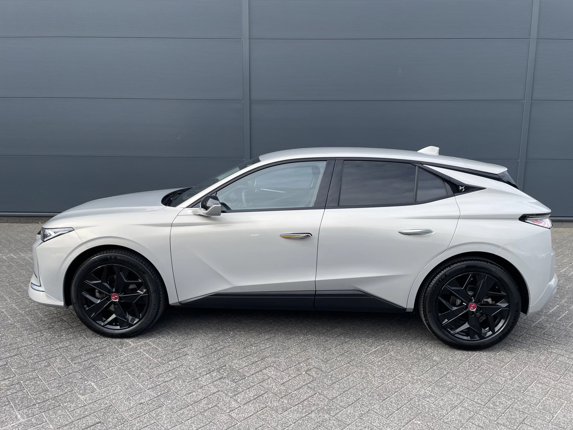 Hoofdafbeelding DS DS 4