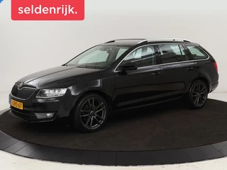 Skoda Octavia 1.4 TSI Elegance | Leder | Stoelverwarming |  Trekhaak | Xenon | Navigatie | Climate control | Parkeerhulp | Keyless | Cruise control