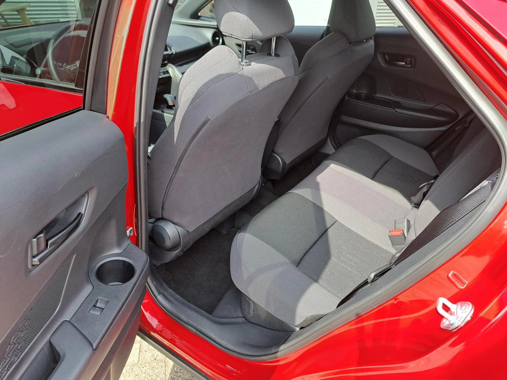 Hoofdafbeelding Toyota C-HR