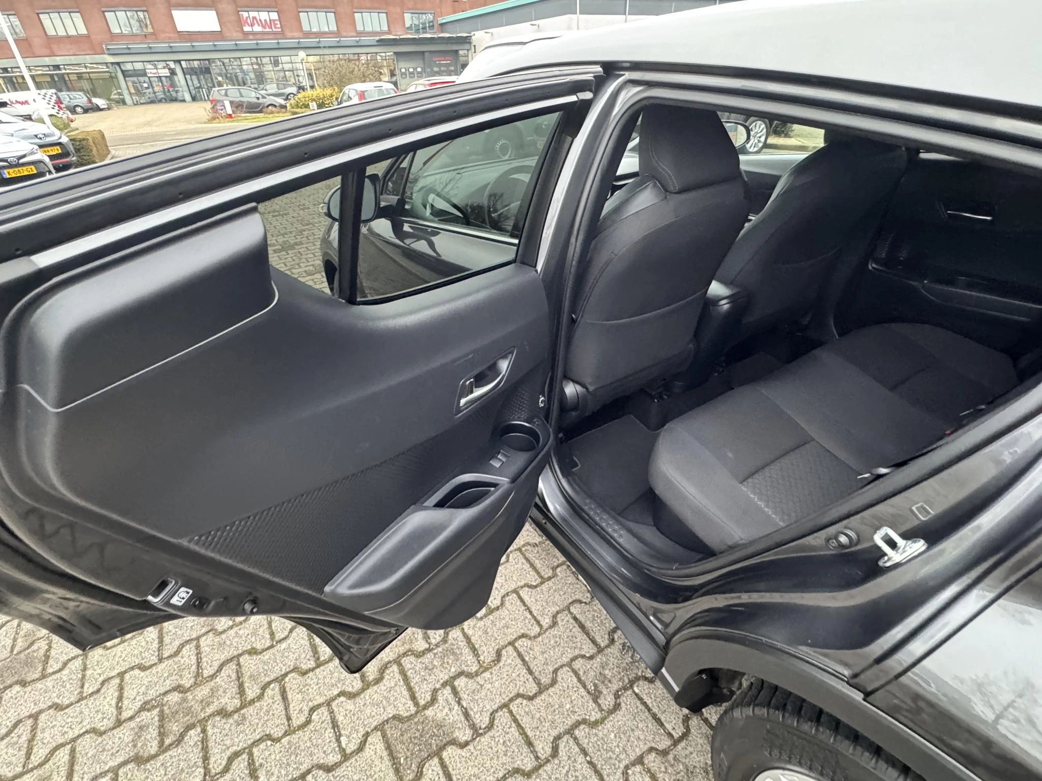 Hoofdafbeelding Toyota C-HR