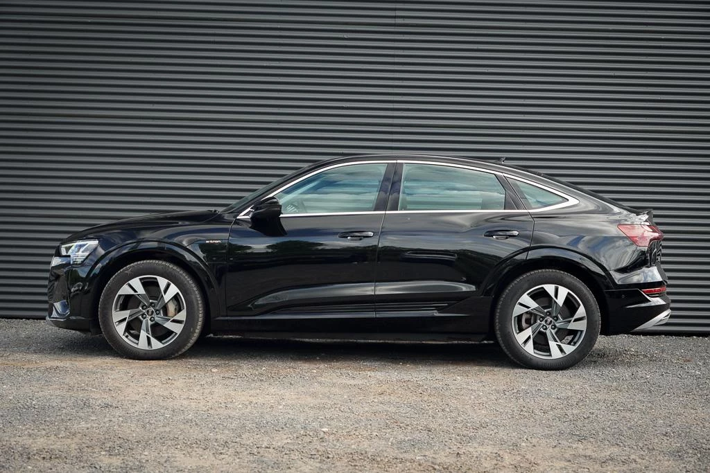 Hoofdafbeelding Audi e-tron