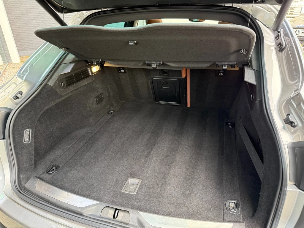 Hoofdafbeelding Maserati Levante