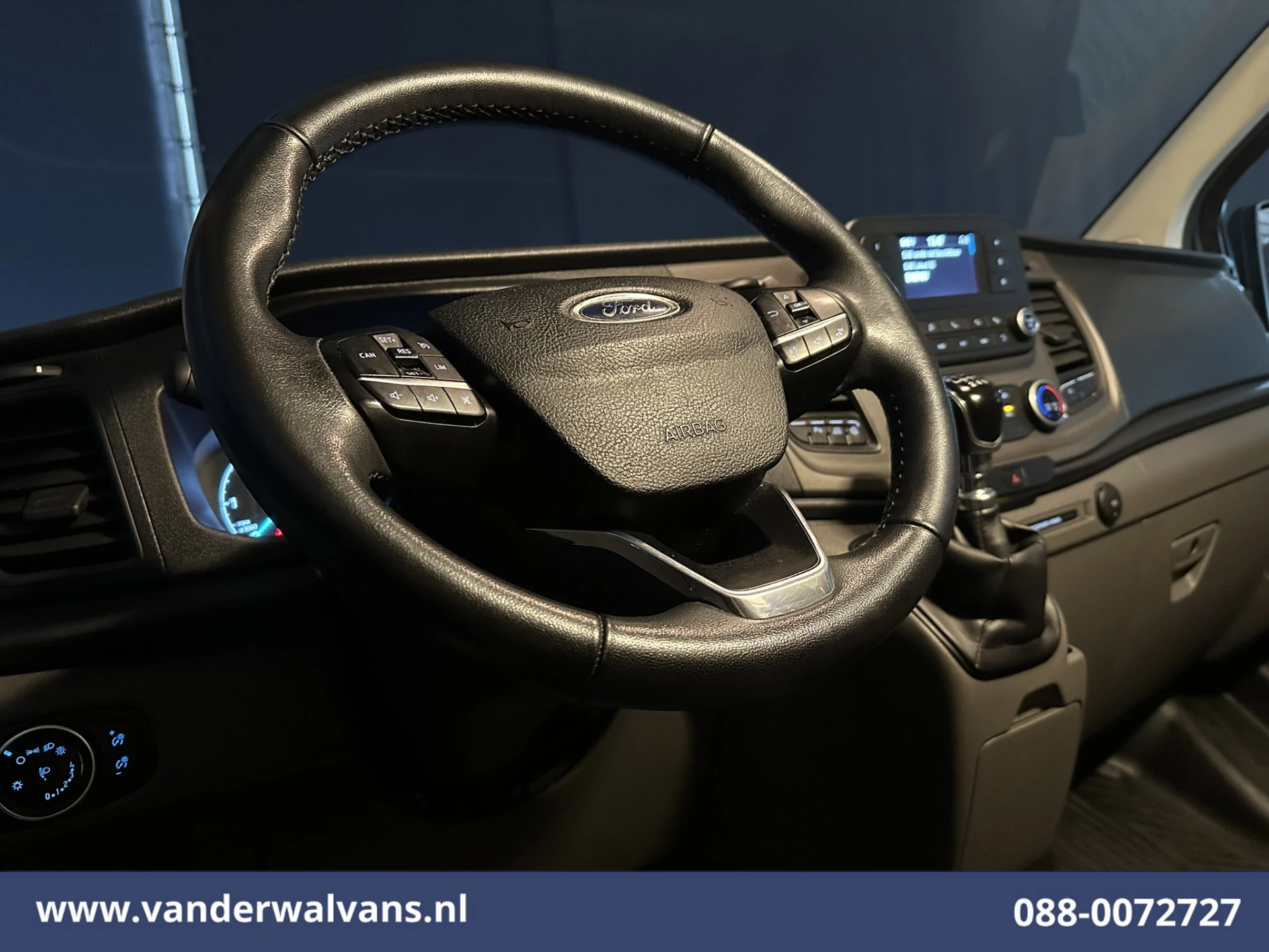 Hoofdafbeelding Ford Transit Custom