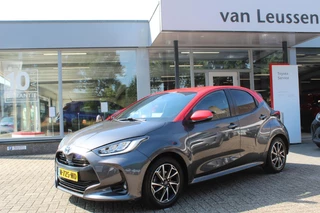 Toyota Yaris 1.5 HYBRID TOKYO SPIRIT BI-TONE KEYLESS LED KOPLAMPEN AD-CRUISE APPLE/ANDROID CLIMA