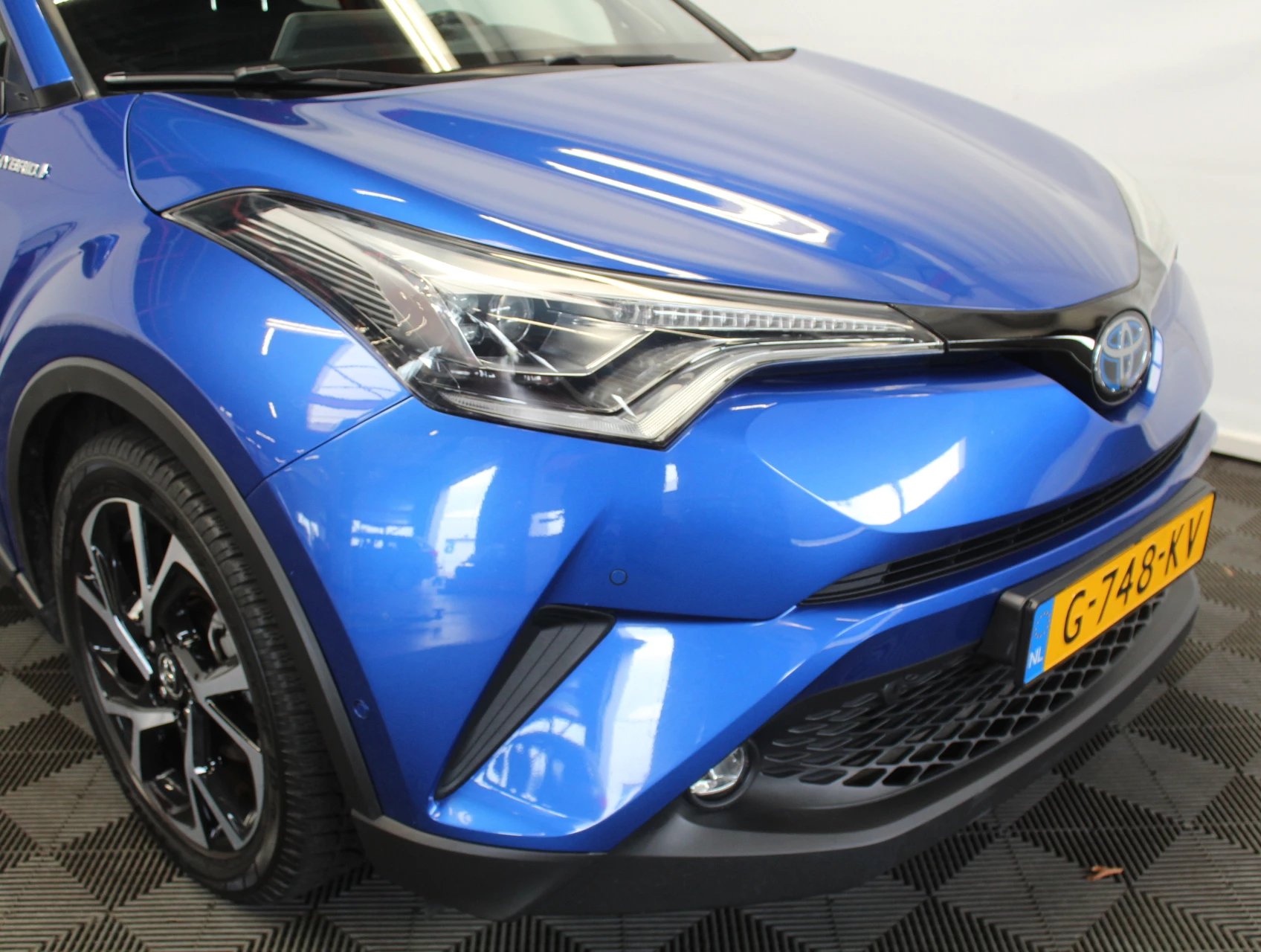 Hoofdafbeelding Toyota C-HR