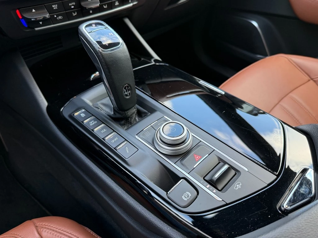 Hoofdafbeelding Maserati Levante
