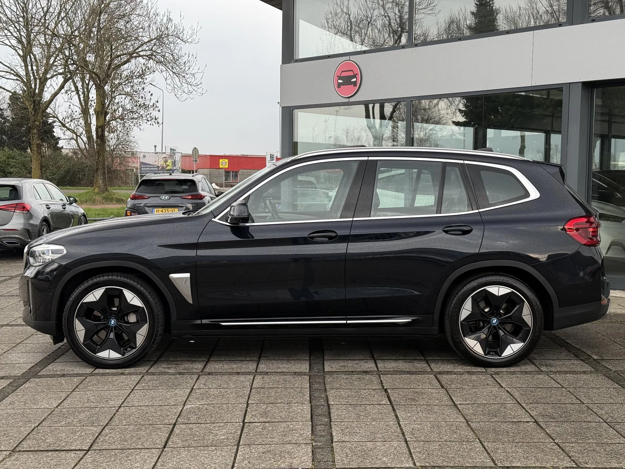 Hoofdafbeelding BMW iX3