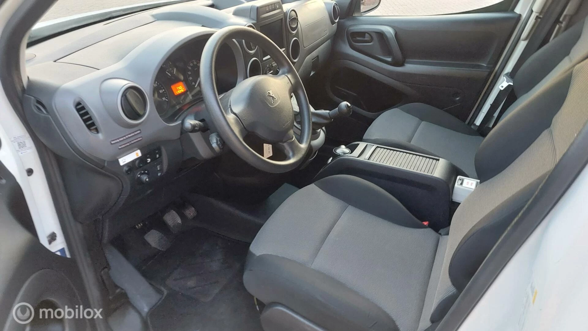 Hoofdafbeelding Peugeot Partner