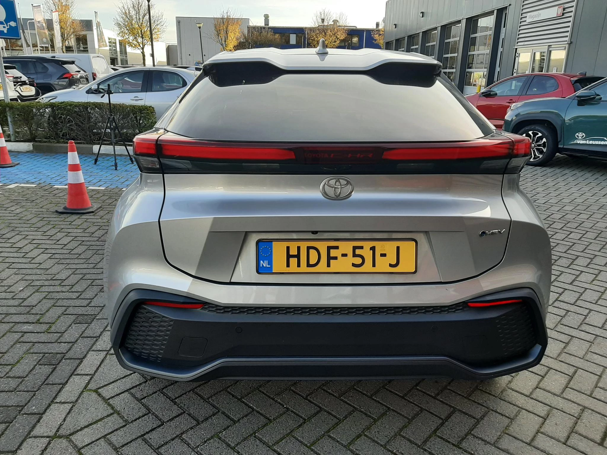 Hoofdafbeelding Toyota C-HR
