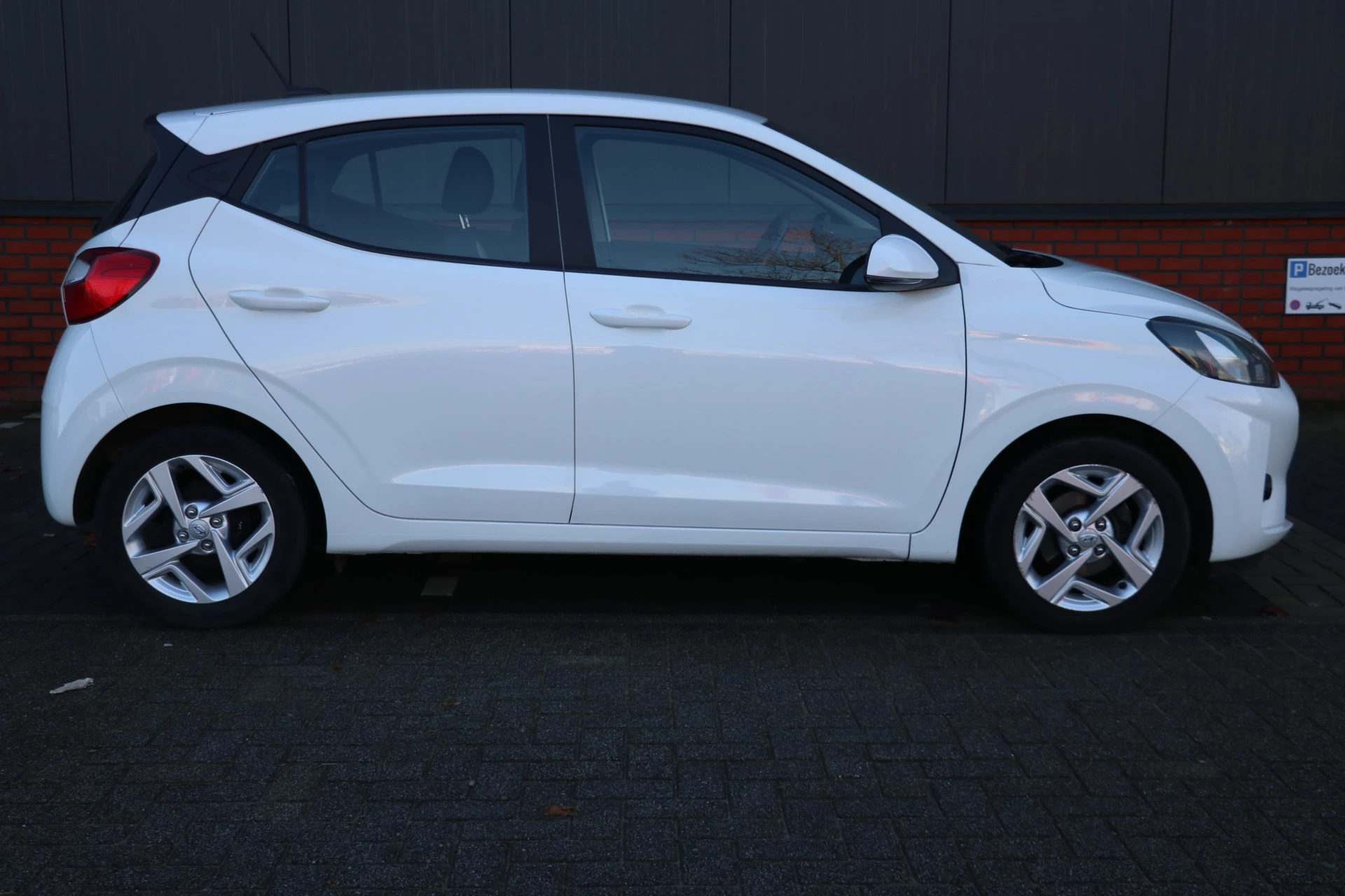 Hoofdafbeelding Hyundai i10