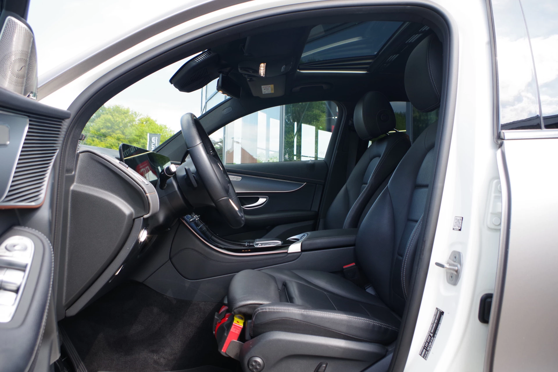 Hoofdafbeelding Mercedes-Benz EQC