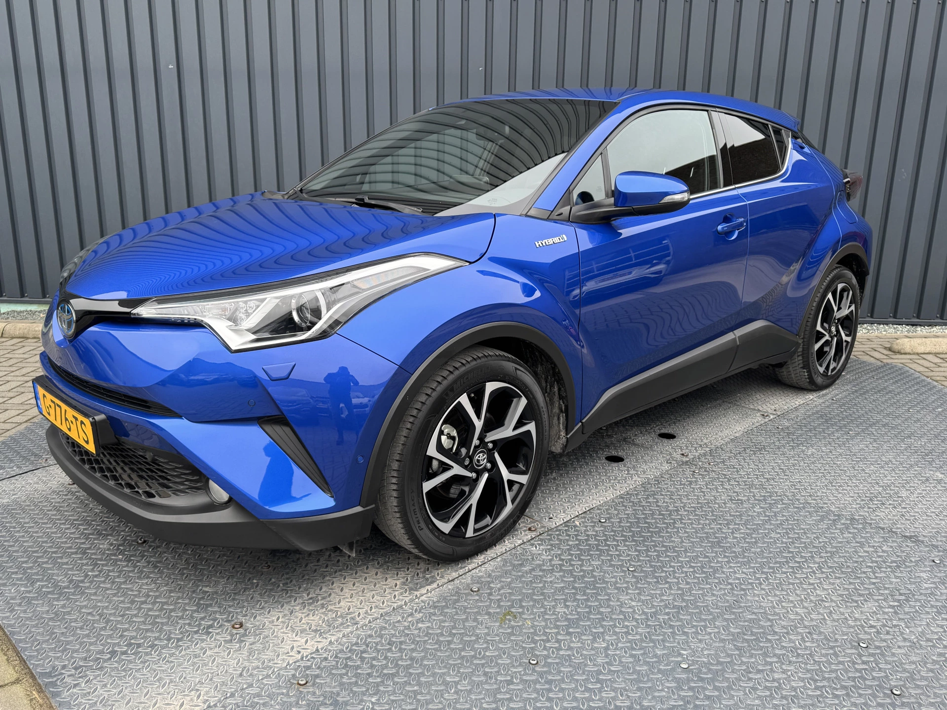 Hoofdafbeelding Toyota C-HR