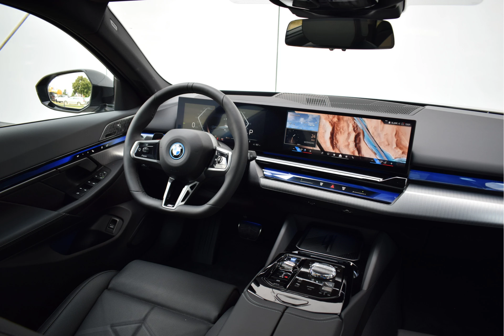 Hoofdafbeelding BMW i5