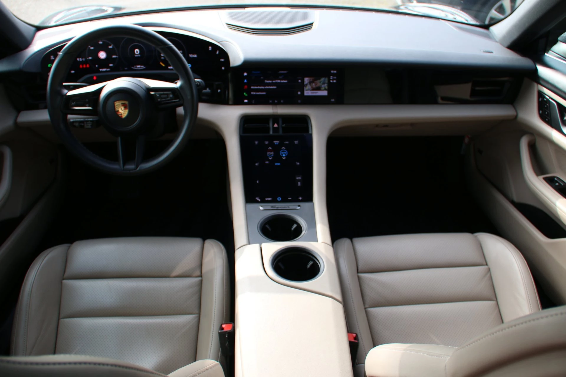 Hoofdafbeelding Porsche Taycan