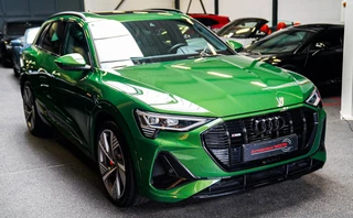 Audi E-tron 50 quattro edition 71 kWh | Panorama | 360 cam | Head up | Nachtzicht | Apple carplay | Competition Stoelen | Lane Ass