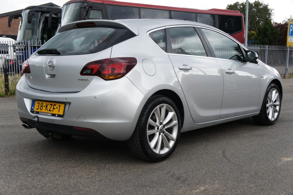 Hoofdafbeelding Opel Astra