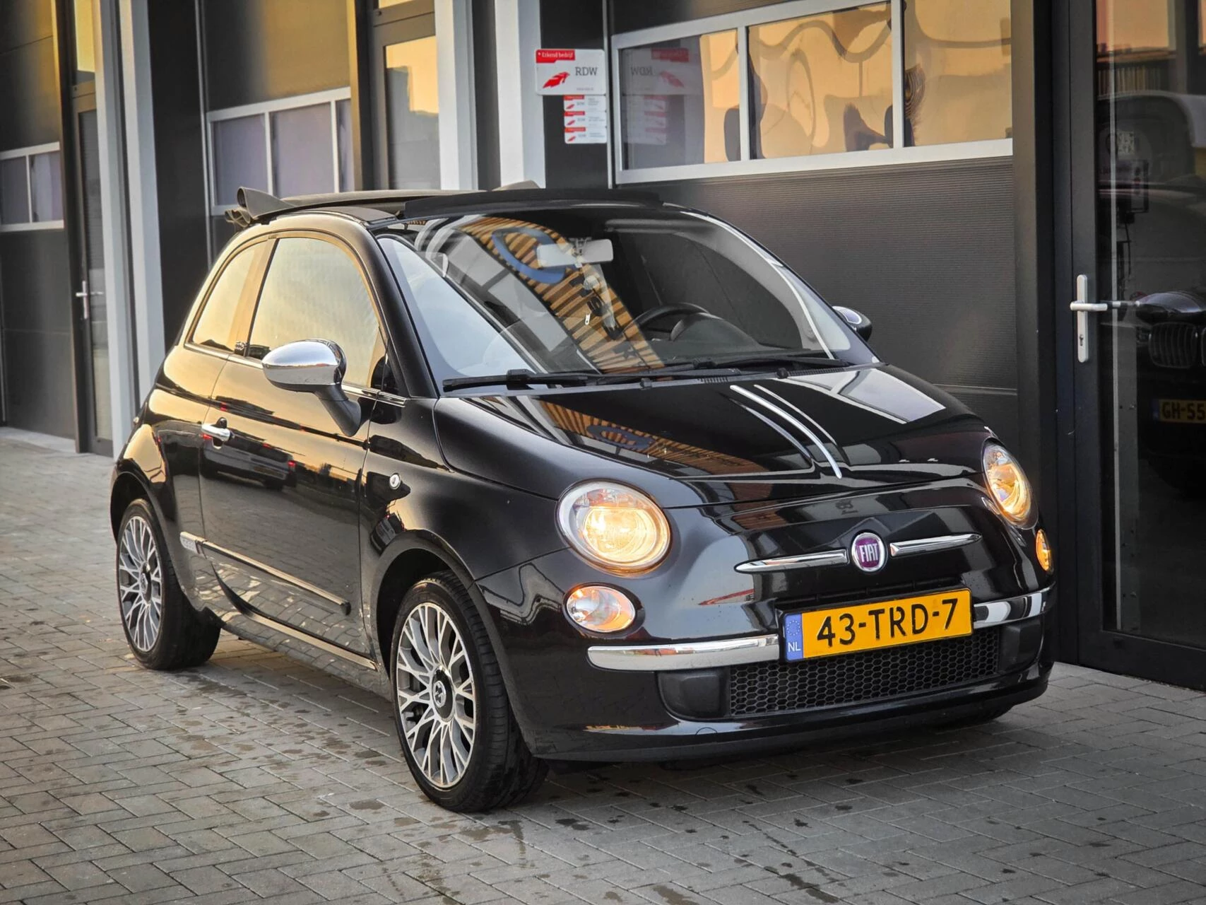 Hoofdafbeelding Fiat 500C