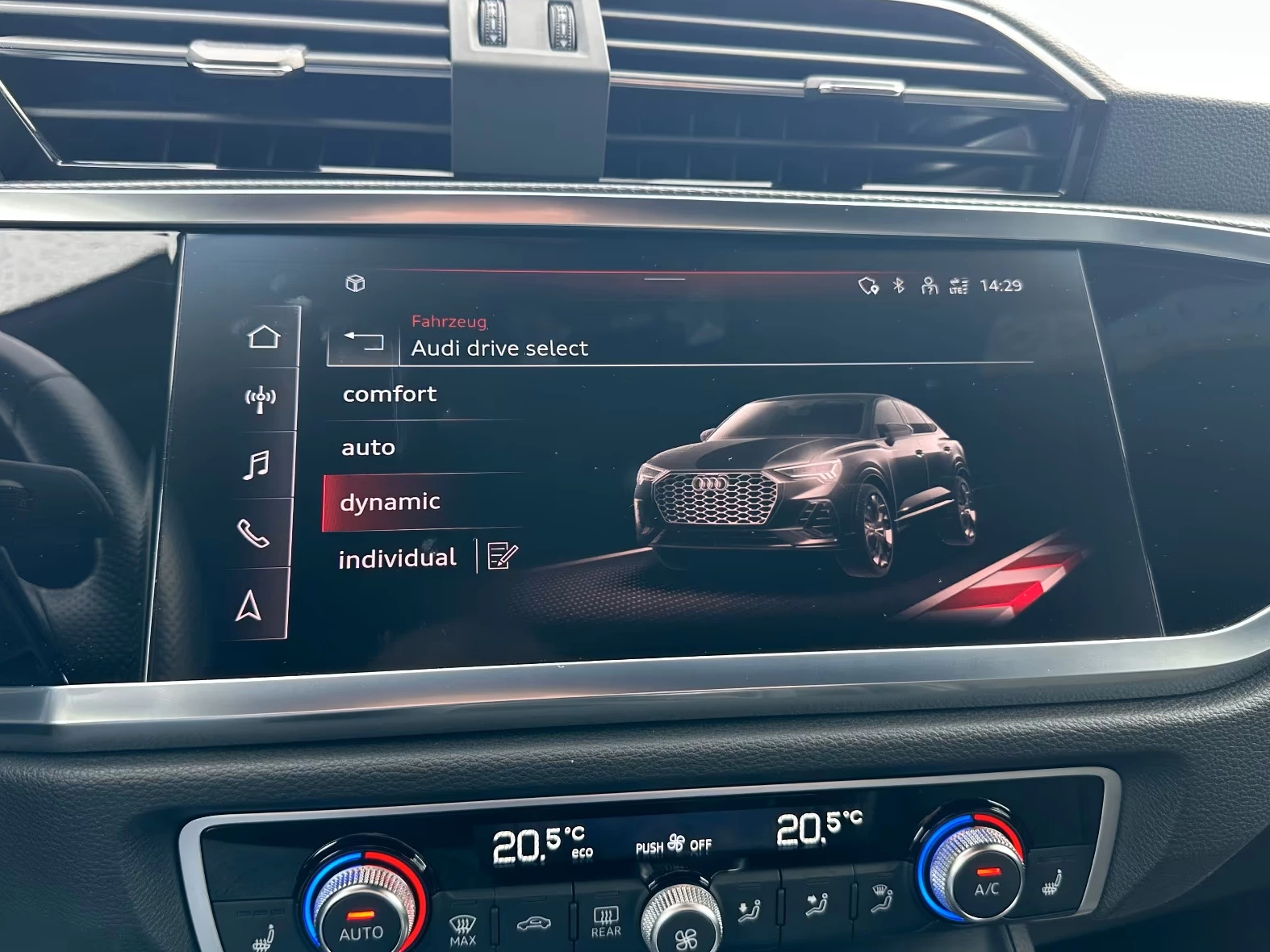 Hoofdafbeelding Audi Q3