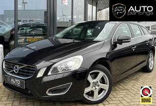 Hoofdafbeelding Volvo V60 Volvo V60 2.4 D5 Summum 205PK | BOMVOL | Zeer Nette Staat | AUTOMAAT | BLIS | Achteruitrijcamera | Navigatie | PANO | MEMORY |