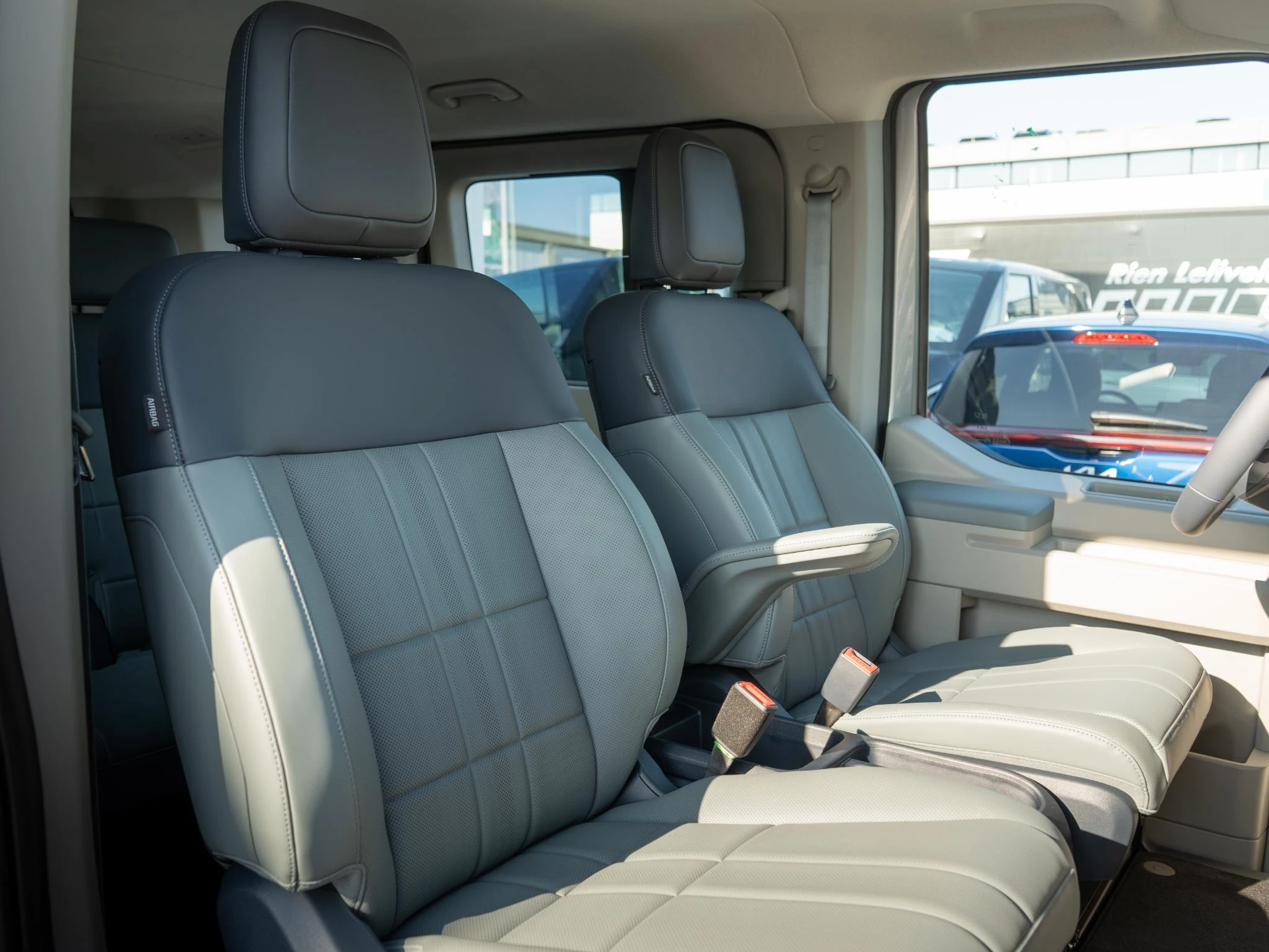 Hoofdafbeelding Kia PV5