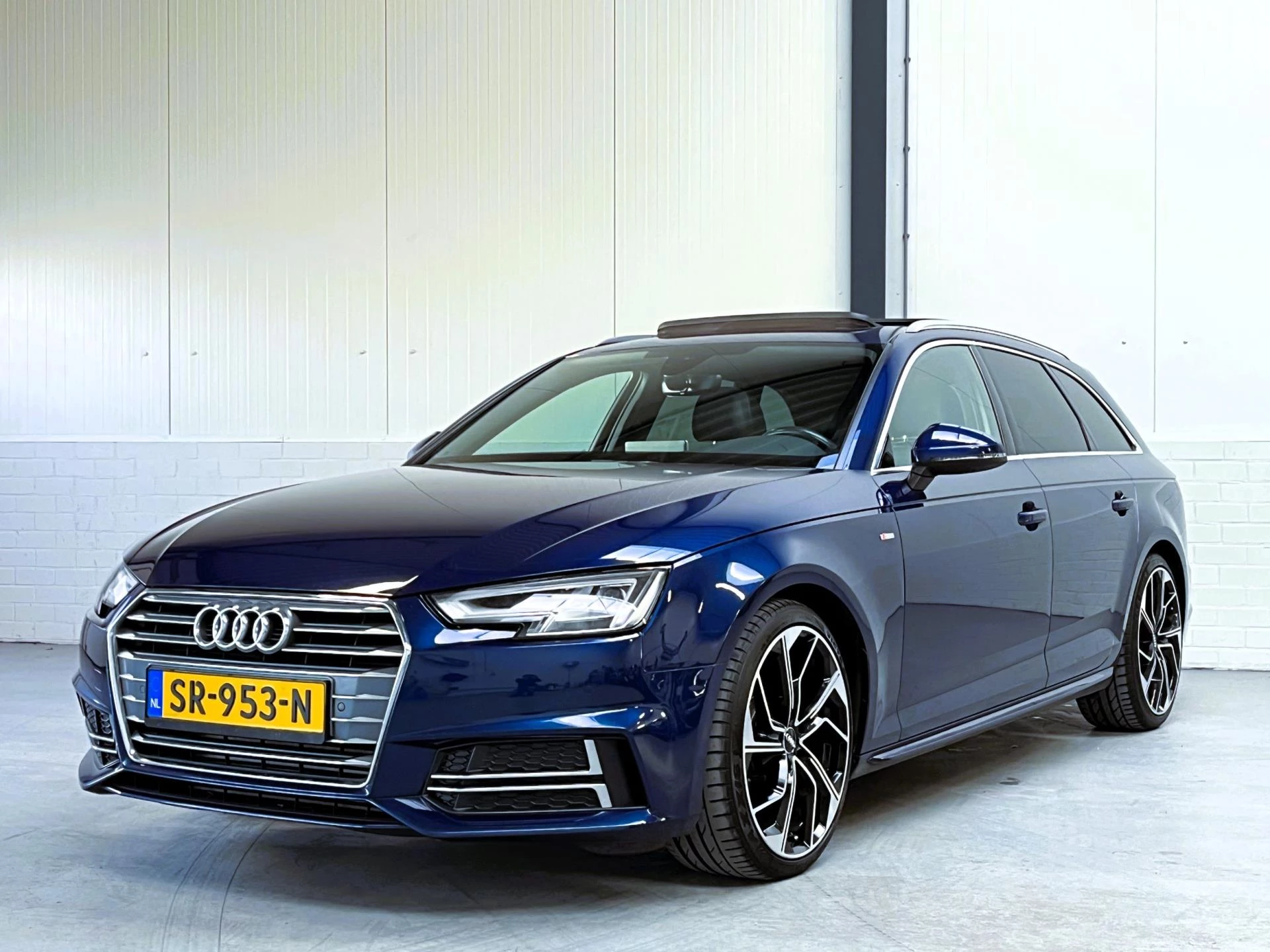 Hoofdafbeelding Audi A4