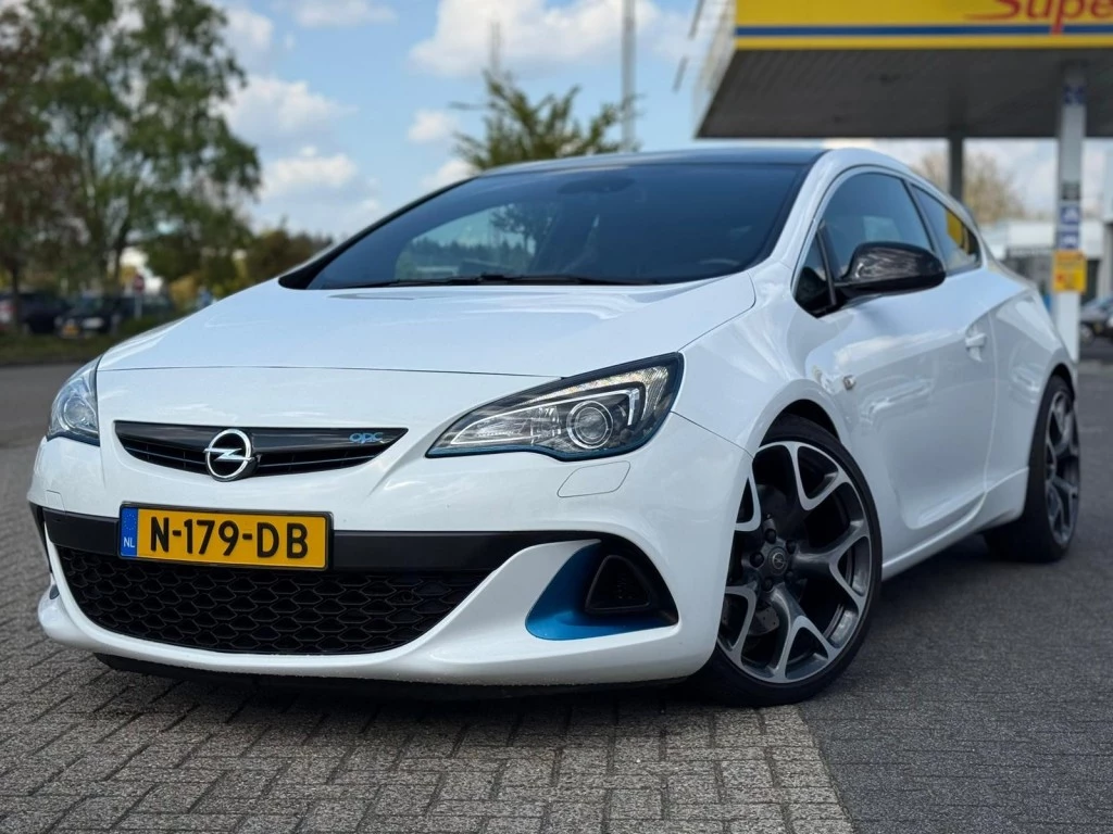 Hoofdafbeelding Opel Astra