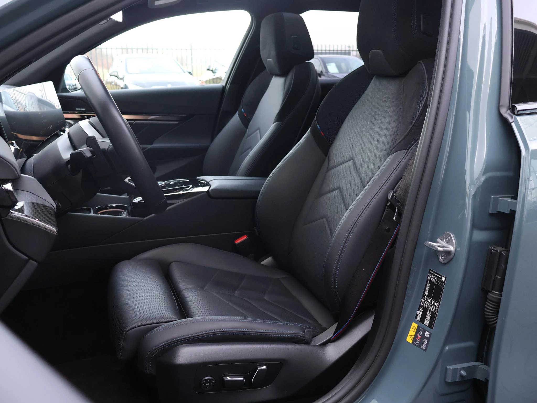 Hoofdafbeelding BMW i5