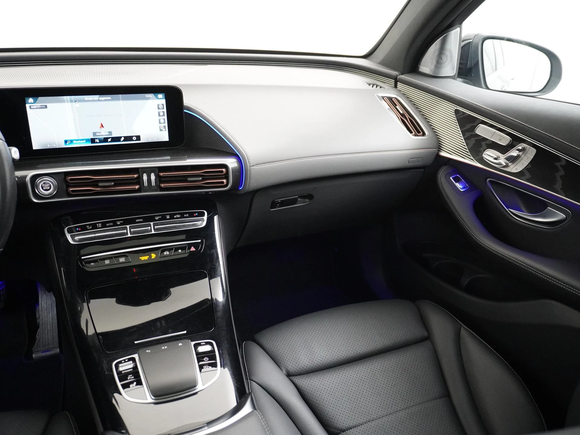 Hoofdafbeelding Mercedes-Benz EQC