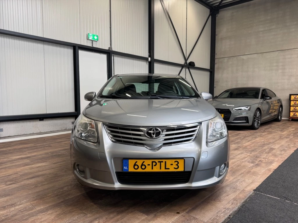 Hoofdafbeelding Toyota Avensis