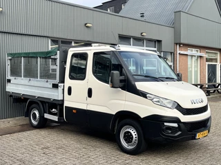 Hoofdafbeelding Iveco Daily Iveco Daily 35S11D 2.3 345 7 persoons 3500kg trekgewicht Airco Euro 5 Pick-up Open laadbak Bakwagen 1e eiegenaar P-up