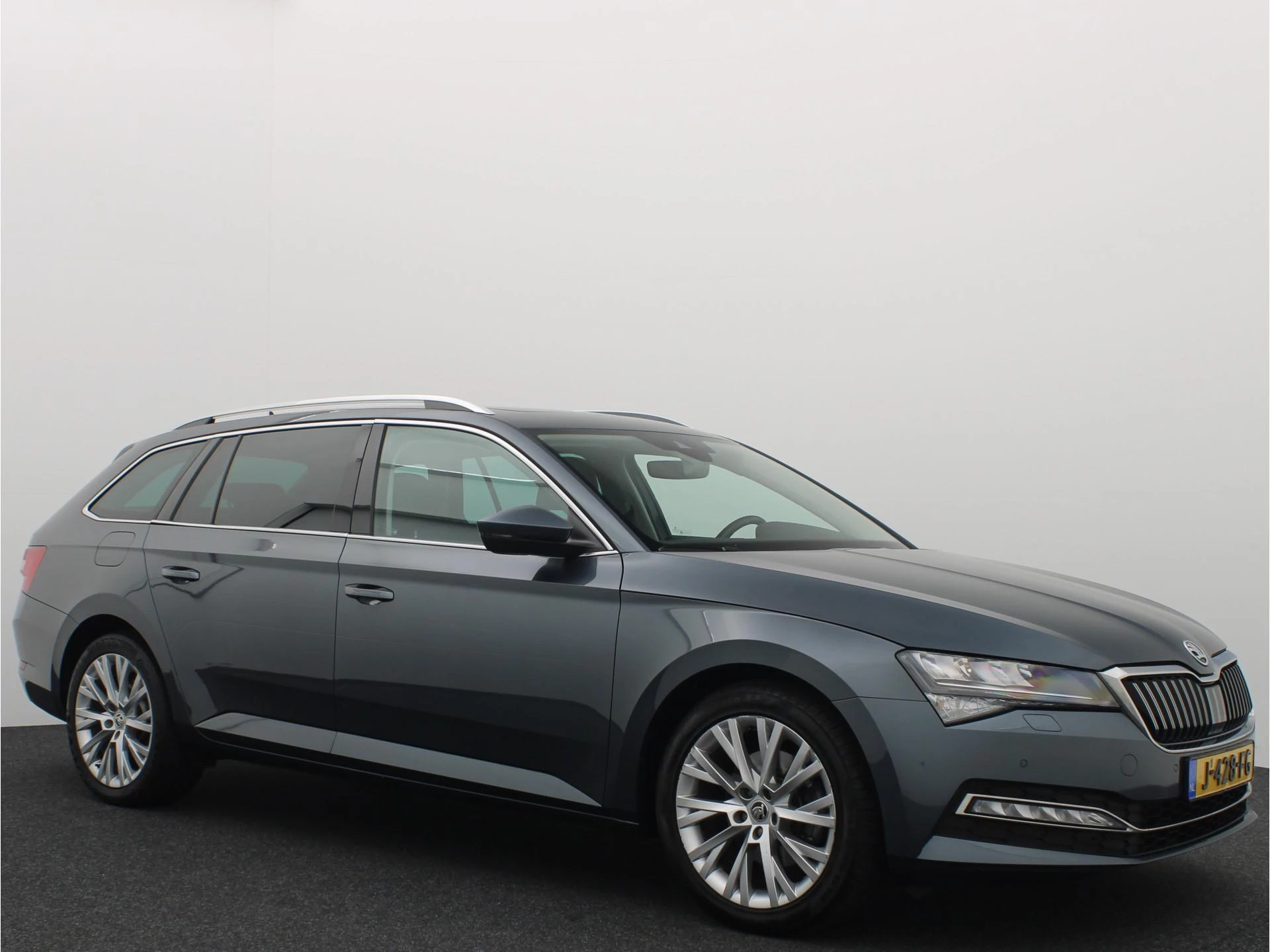 Hoofdafbeelding Škoda Superb