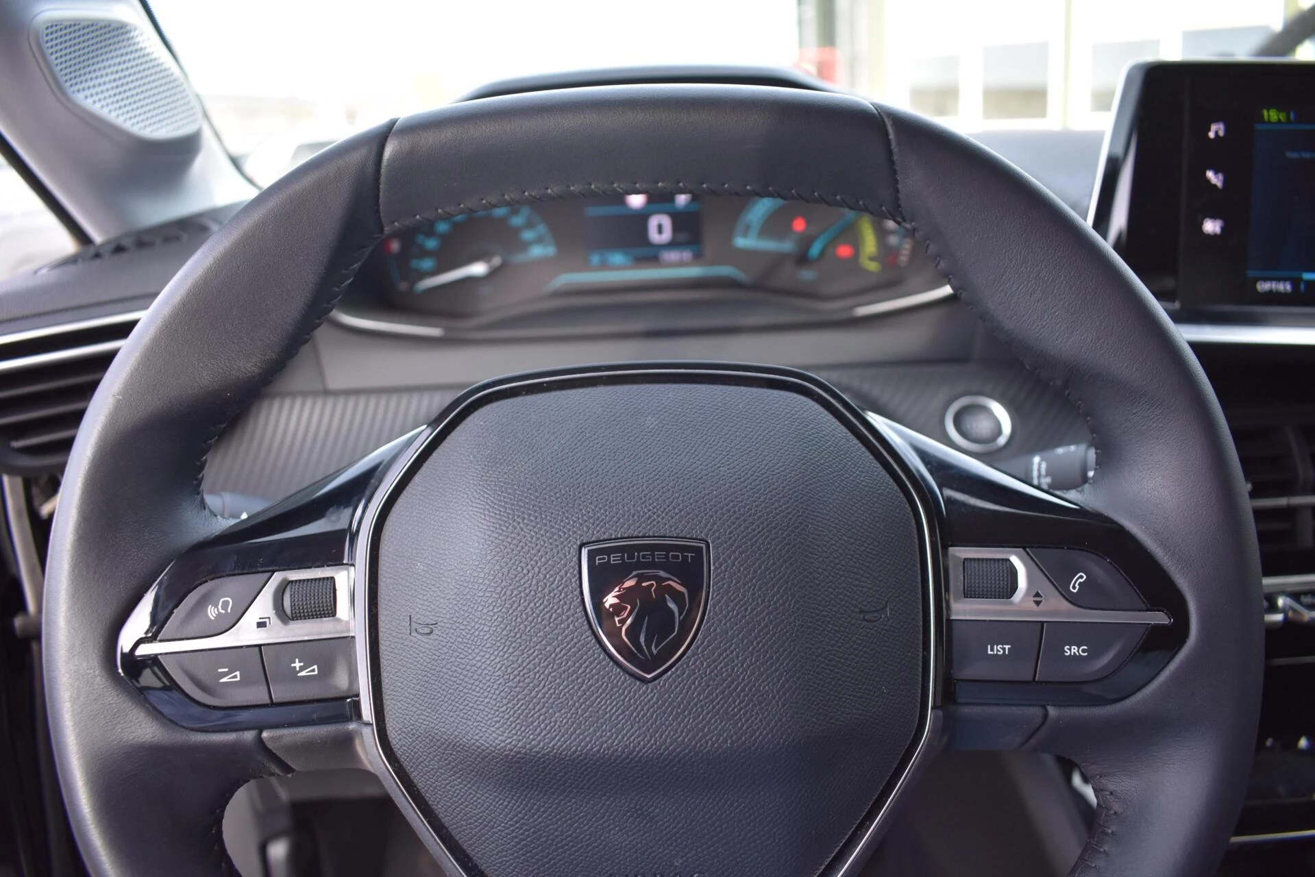 Hoofdafbeelding Peugeot e-208