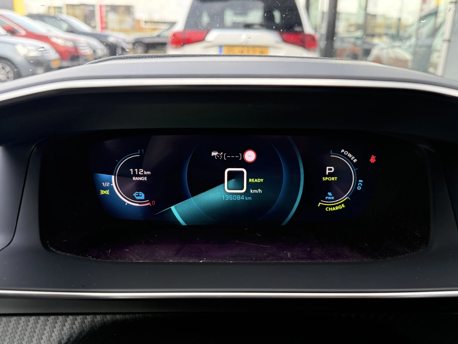 Hoofdafbeelding Peugeot e-2008