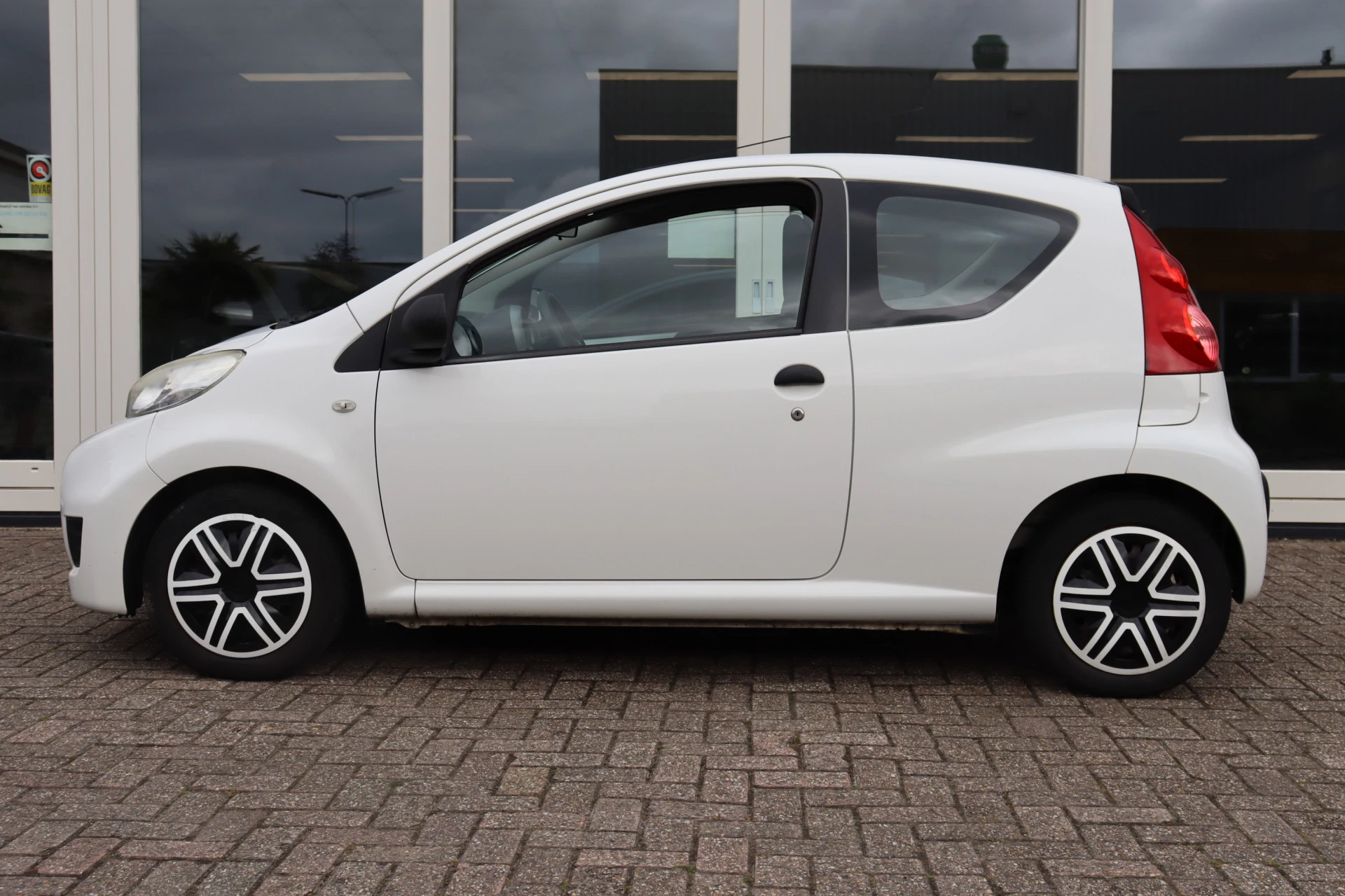 Hoofdafbeelding Peugeot 107