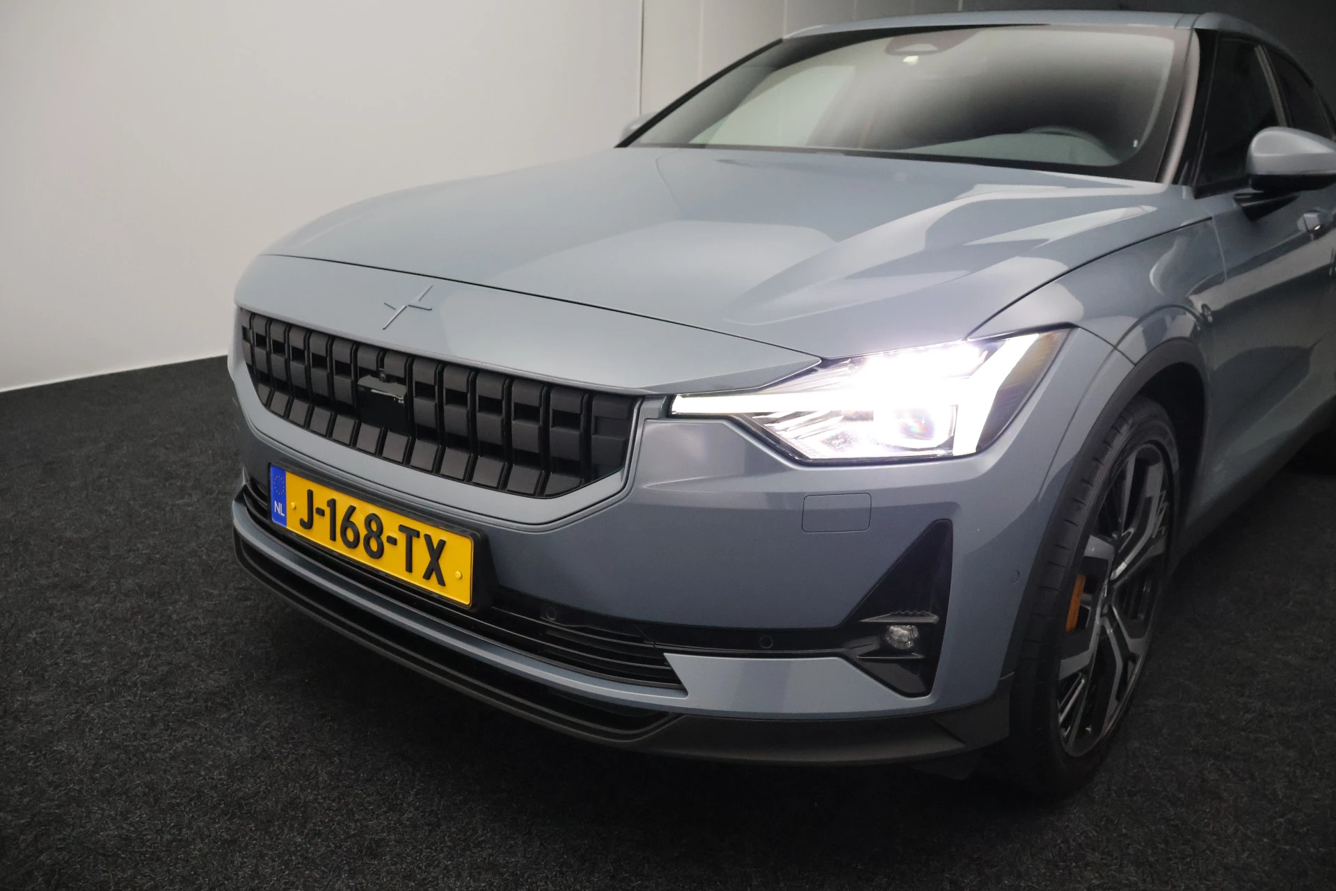 Hoofdafbeelding Polestar 2