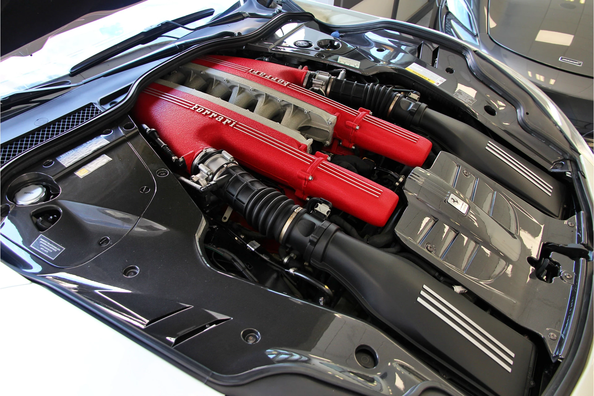 Hoofdafbeelding Ferrari F12