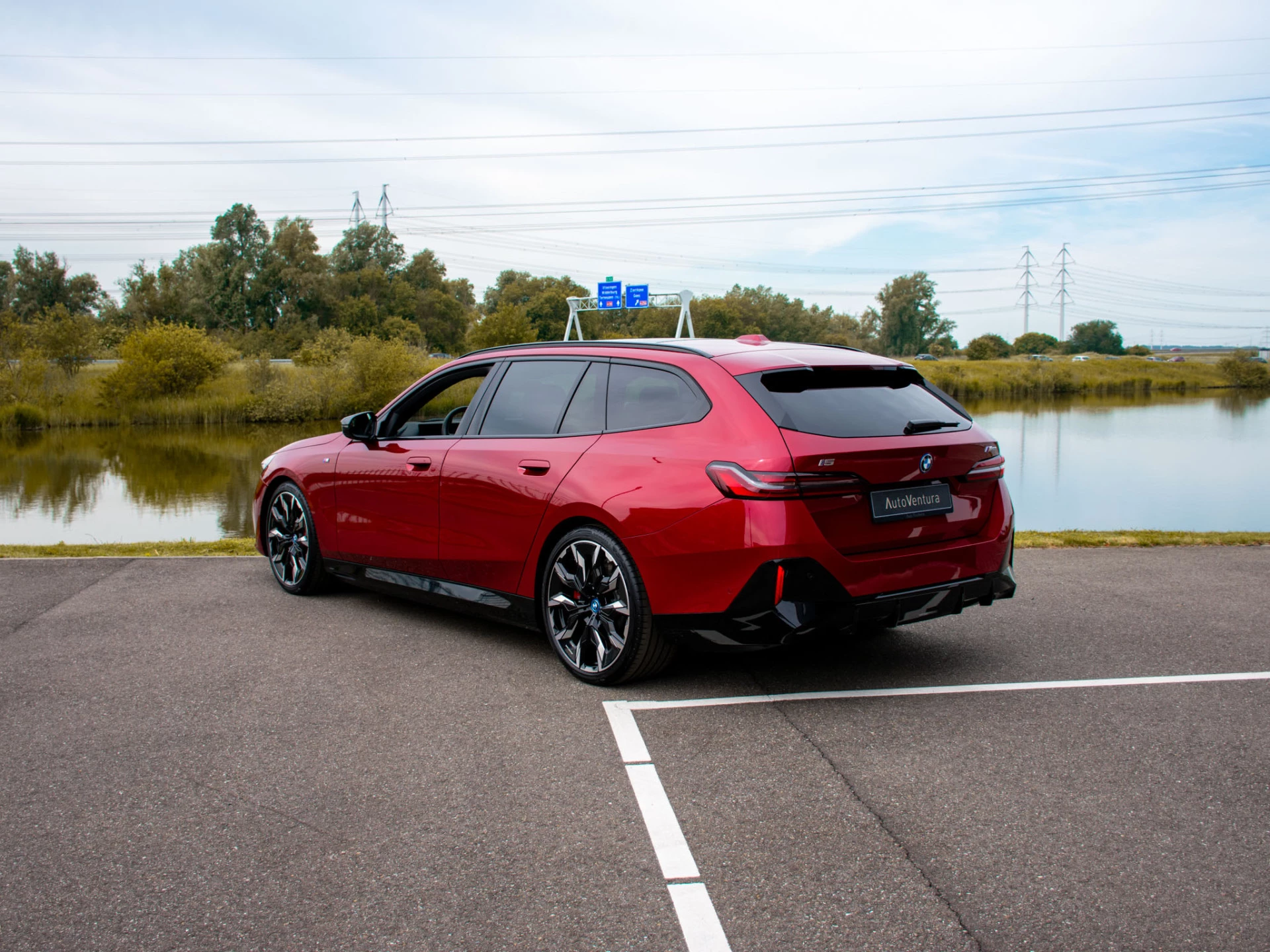 Hoofdafbeelding BMW i5