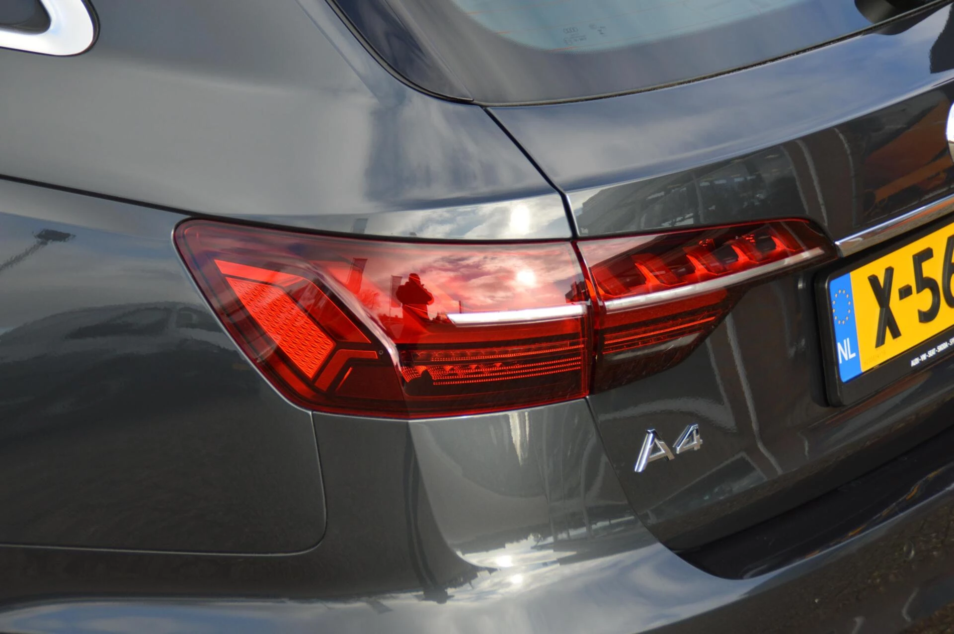 Hoofdafbeelding Audi A4