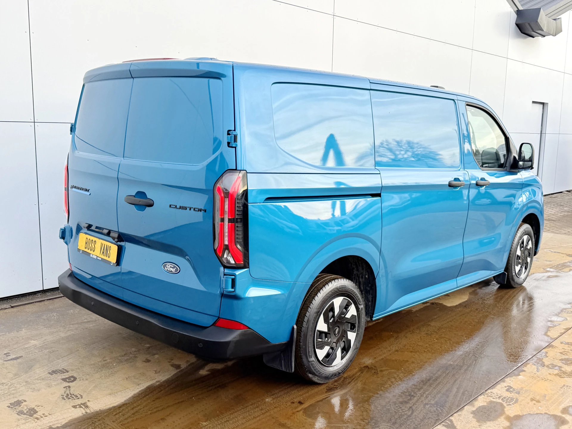 Hoofdafbeelding Ford E-Transit Custom