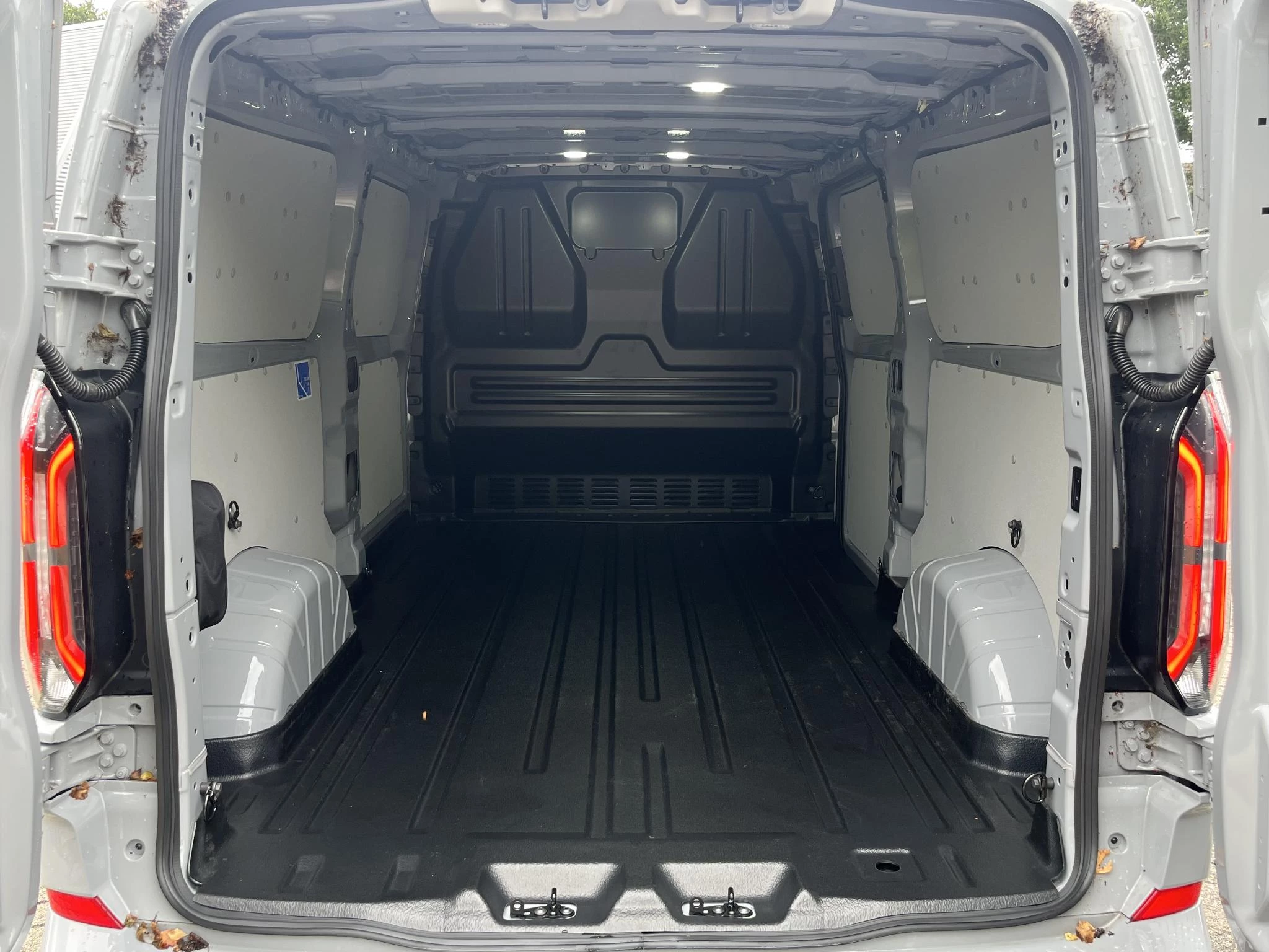 Hoofdafbeelding Ford E-Transit Custom